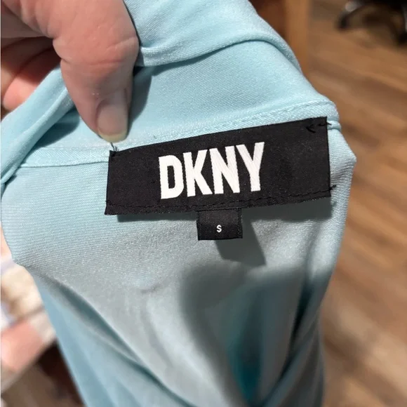 DKNY Light Blue V-Neck Wrap Top, Sz S - Picture 4 of 4